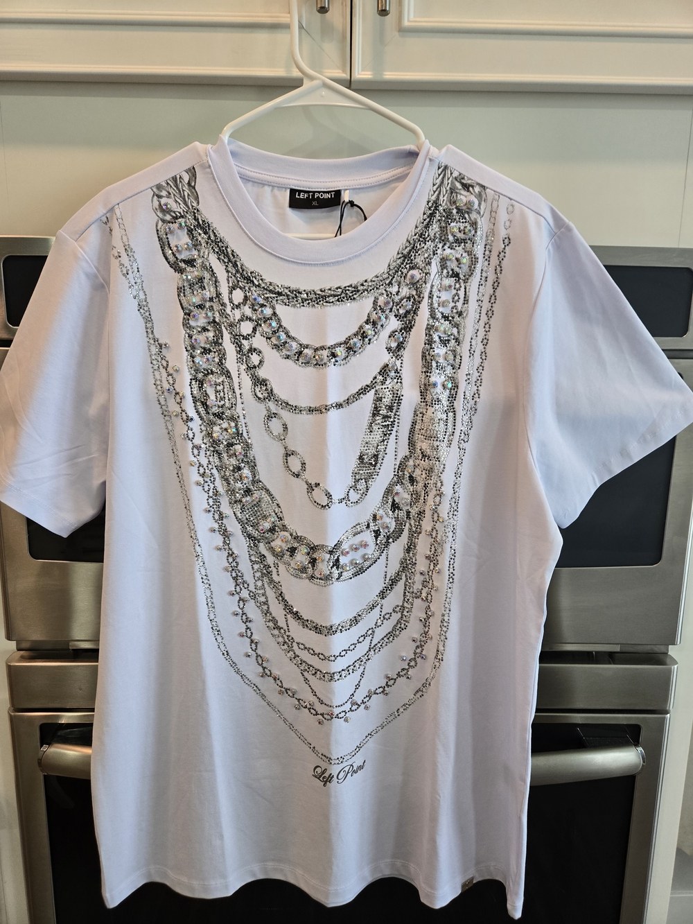 🔥Left Point Men's Rhinestone Necklace Graphic T-Shirt, Size XL